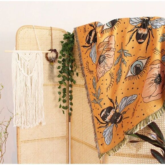 Queen Bee Evil Eye Throw Blanket Tapestry - Picture 5 of 5